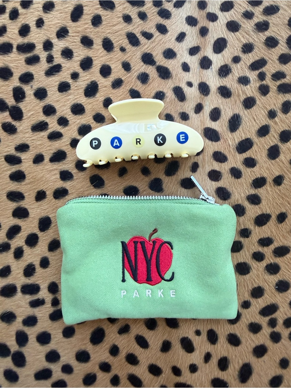 PARKE NYC Exclusive Claw Clip Subway
